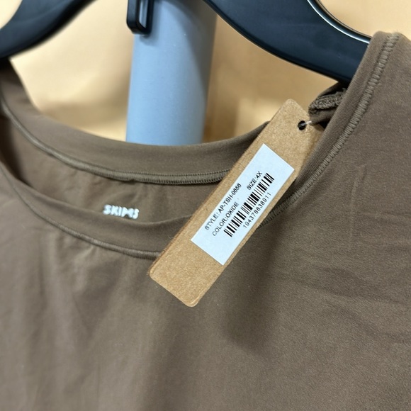 SKIMS crop tee shirt oxide fits everybody 4X - Picture 3 of 3